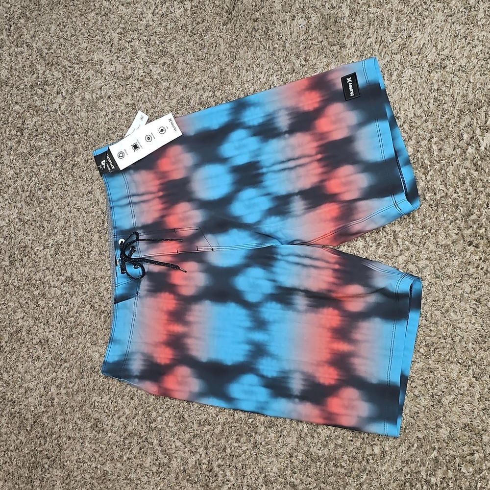 Hurley Phantom Mens Sz 30 Swim Trunks. Amazing! Nwts